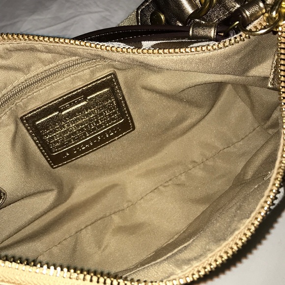 Coach- mini shoulder bag with crossbody strap - Picture 7 of 11